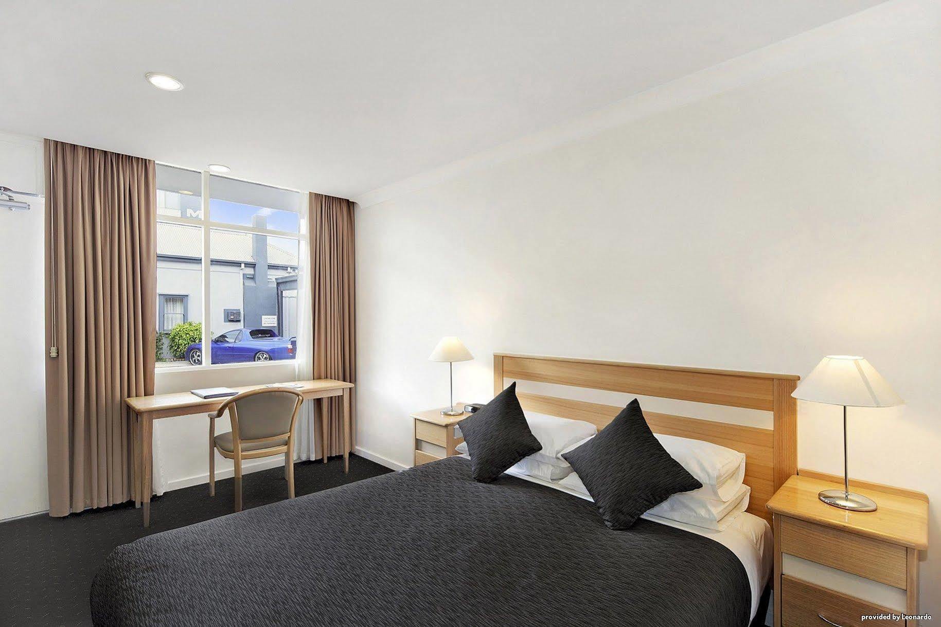 Melbourne'S Princes Park Hotel Bagian luar foto