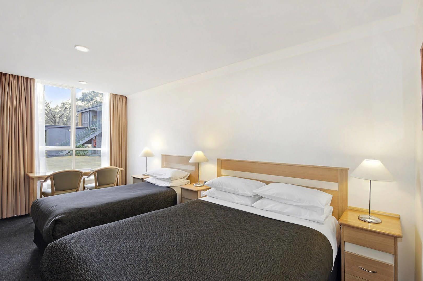 Melbourne'S Princes Park Hotel Ruang foto
